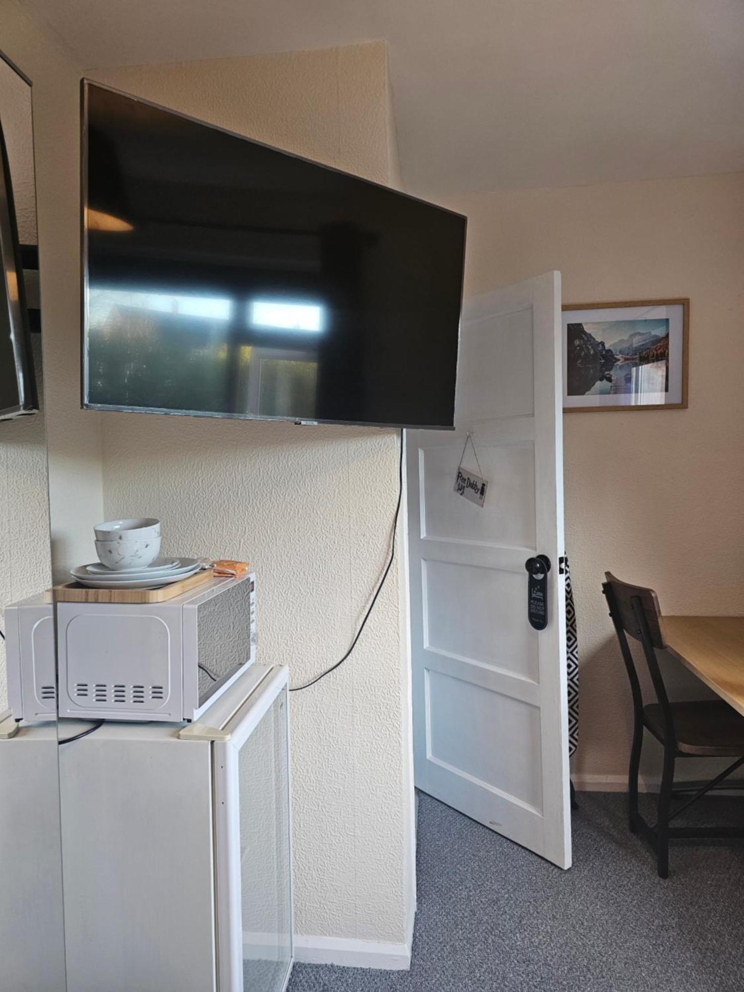 Double Bedroom Located Close To Manchester Airport Wythenshawe Buitenkant foto